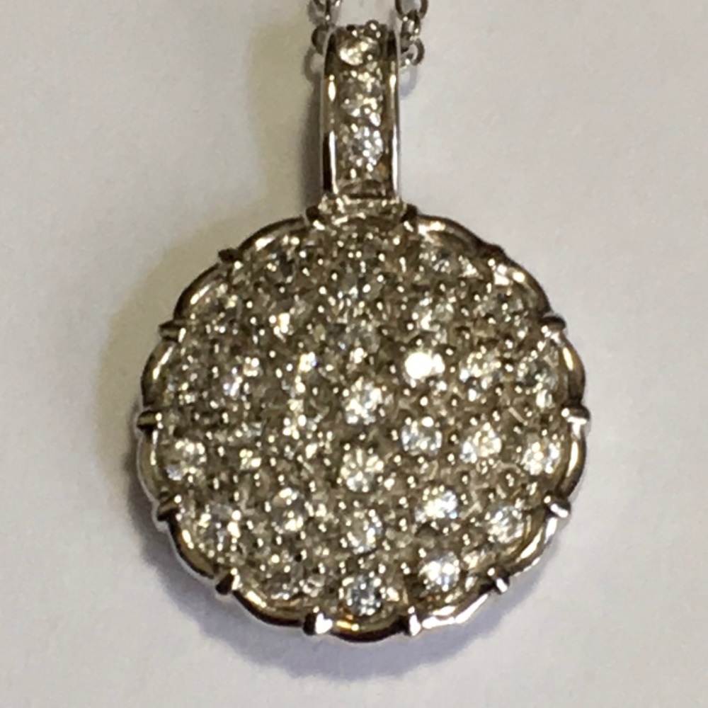 LONDON MANORI White Caviar 925 Diamond Necklace.